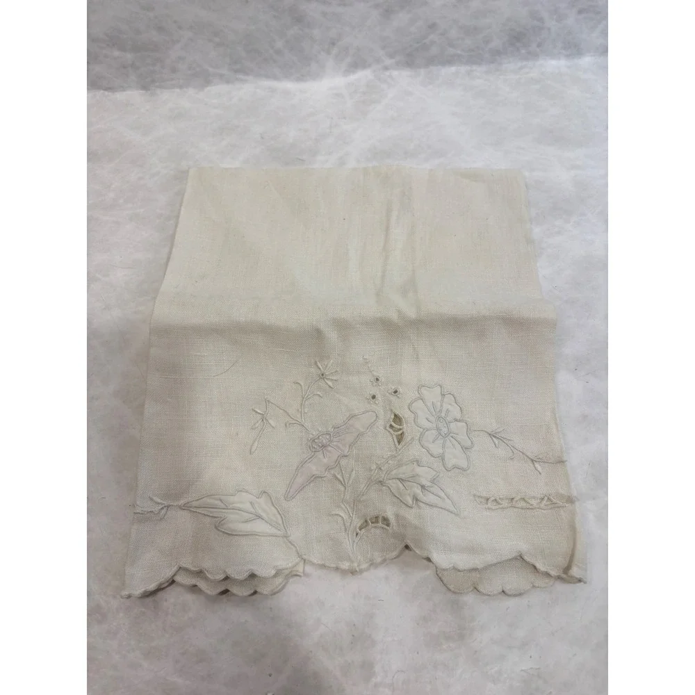 Vintage Hand Embroidered Linen Lot Floral Bird Scalloped Edge Tea Towels 4pc